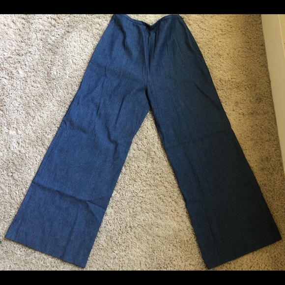 STAUD Denim Finn Crop Top & Oscar Culotte ASO Dakota Johnson - Picture 13 of 16